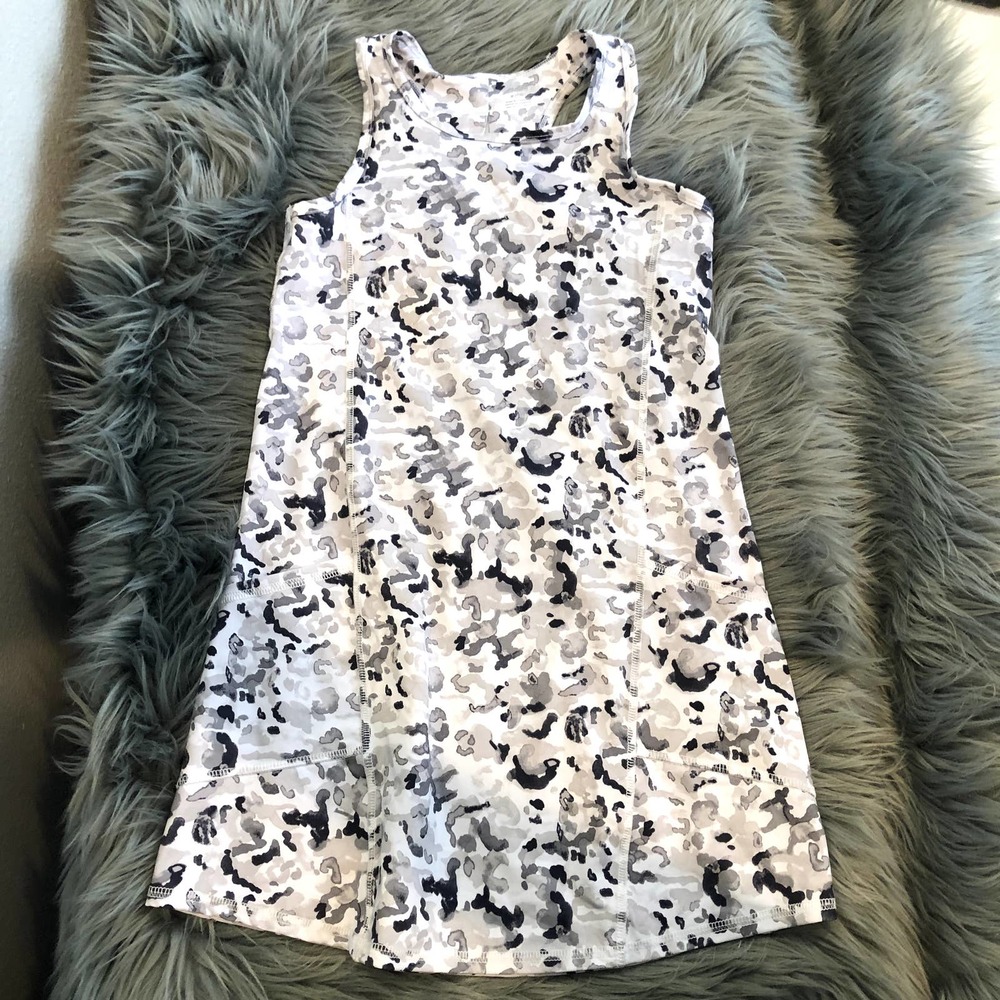new avia gray white leopard athletic dress size medium 7/8